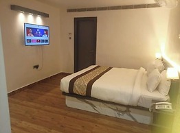Hotel Golden Leaf