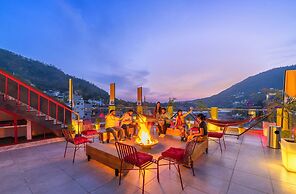 The Hosteller Rishikesh, Ganges