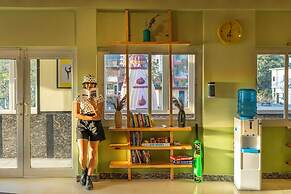 The Hosteller Rishikesh, Ganges