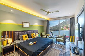 The Hosteller Rishikesh, Ganges