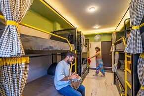 The Hosteller Rishikesh, Ganges