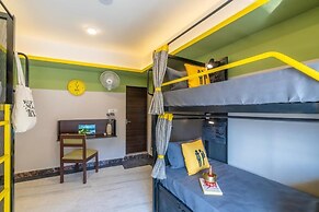 The Hosteller Rishikesh, Ganges