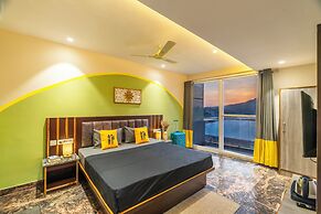 The Hosteller Rishikesh, Ganges