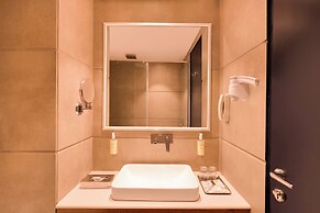 Lemon Tree Hotel Arpora Goa