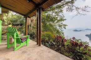 Chameleon Hill Forest Lodge