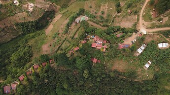 Chameleon Hill Forest Lodge