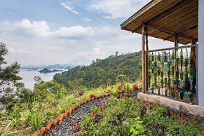 Chameleon Hill Forest Lodge