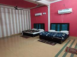 Hotel Shri Hari Lodge Ram Nagari Ayodhya