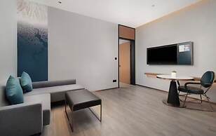 Linfen Wanda Yuehua Hotel
