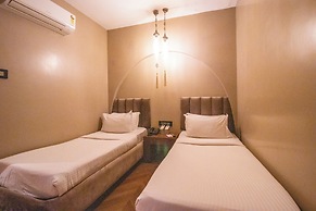 White Pearl Colaba