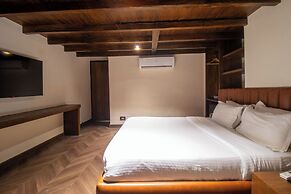 White Pearl Colaba