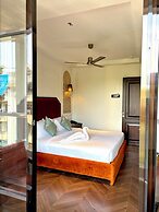 White Pearl Colaba