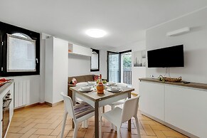 Zagara House Lake View & Shared Pool