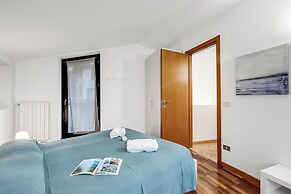 Zagara House Lake View & Shared Pool