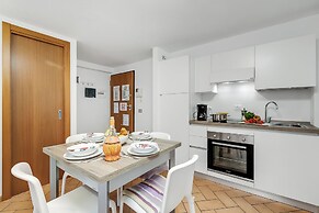 Zagara House Lake View & Shared Pool