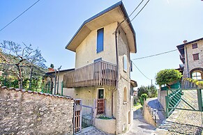 Zagara House Lake View & Shared Pool