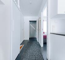 3BR Holiday Apt. with Sauna