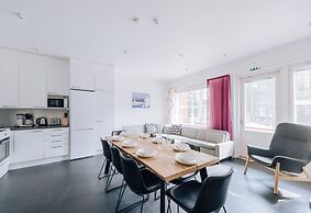 3BR Holiday Apt. with Sauna