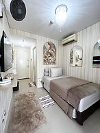 Salute de Madison Park Apartments