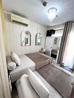 Salute de Madison Park Apartments