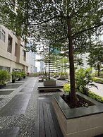 Salute de Madison Park Apartments