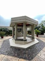 Salute de Madison Park Apartments