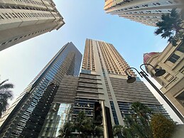 Salute de Madison Park Apartments