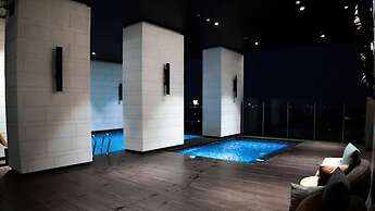 Fairview House - Luxstay near Airport