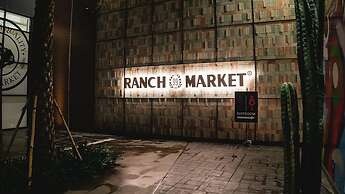 Fairview House - Luxstay near Airport