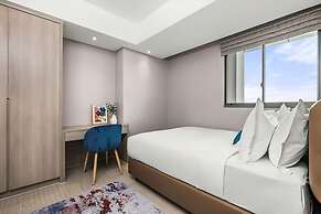 Fairview House - Luxstay near Airport