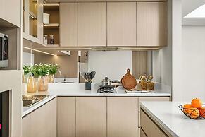 Fairview House - Luxstay near Airport