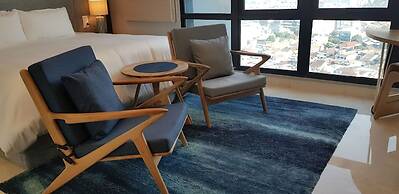 Capitol Prism Sky Suites