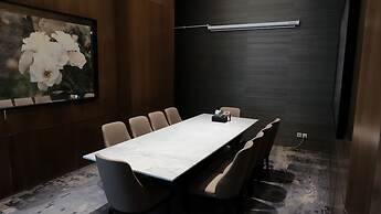 Capitol Prism Sky Suites