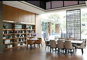 Capitol Prism Sky Suites