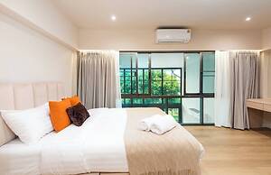 Stylish 5BR Poolhouse & Theater 2mins to BTS