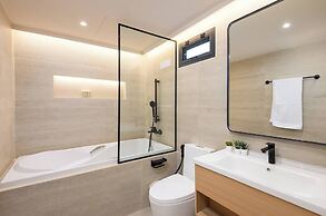 Stylish 5BR Poolhouse & Theater 2mins to BTS