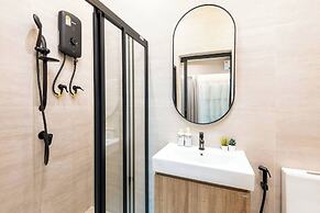 Stylish 5BR Poolhouse & Theater 2mins to BTS