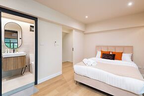 Stylish 5BR Poolhouse & Theater 2mins to BTS