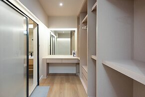 Stylish 5BR Poolhouse & Theater 2mins to BTS