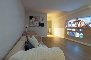 Stylish 5BR Poolhouse & Theater 2mins to BTS