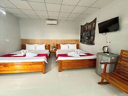 Sea Breeze Resort & Spa