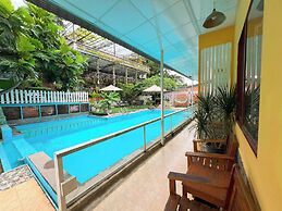 Sea Breeze Resort & Spa