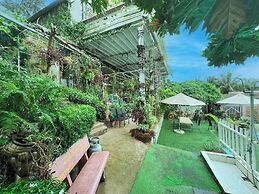 Sea Breeze Resort & Spa