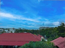 Sea Breeze Resort & Spa