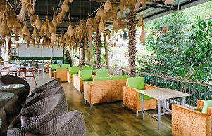 Sea Breeze Resort & Spa