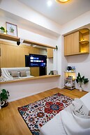 Premium Collins Boulevard Near Airport