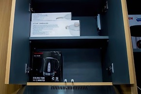 Premium Collins Boulevard Near Airport