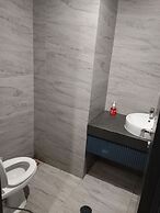 Premium Collins Boulevard Near Airport