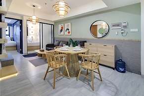 Premium Collins Boulevard Near Airport