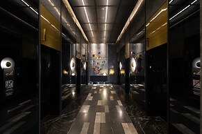 Premium Collins Boulevard Near Airport